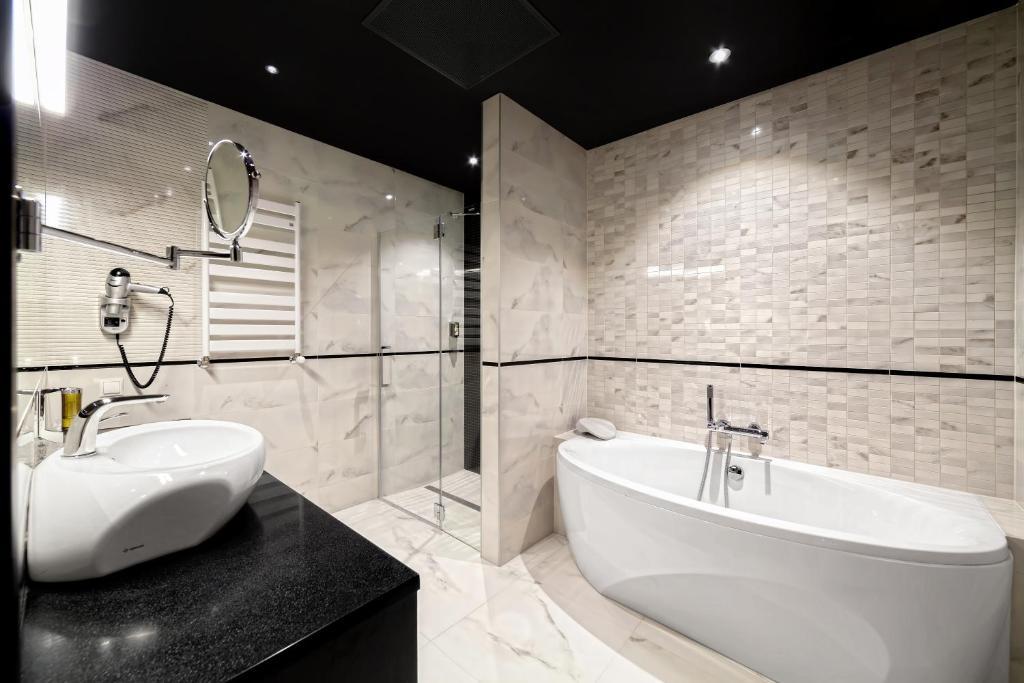 Sloneczny Zdroj Medical Spa & Wellness Busko-Zdrój Szoba fotó